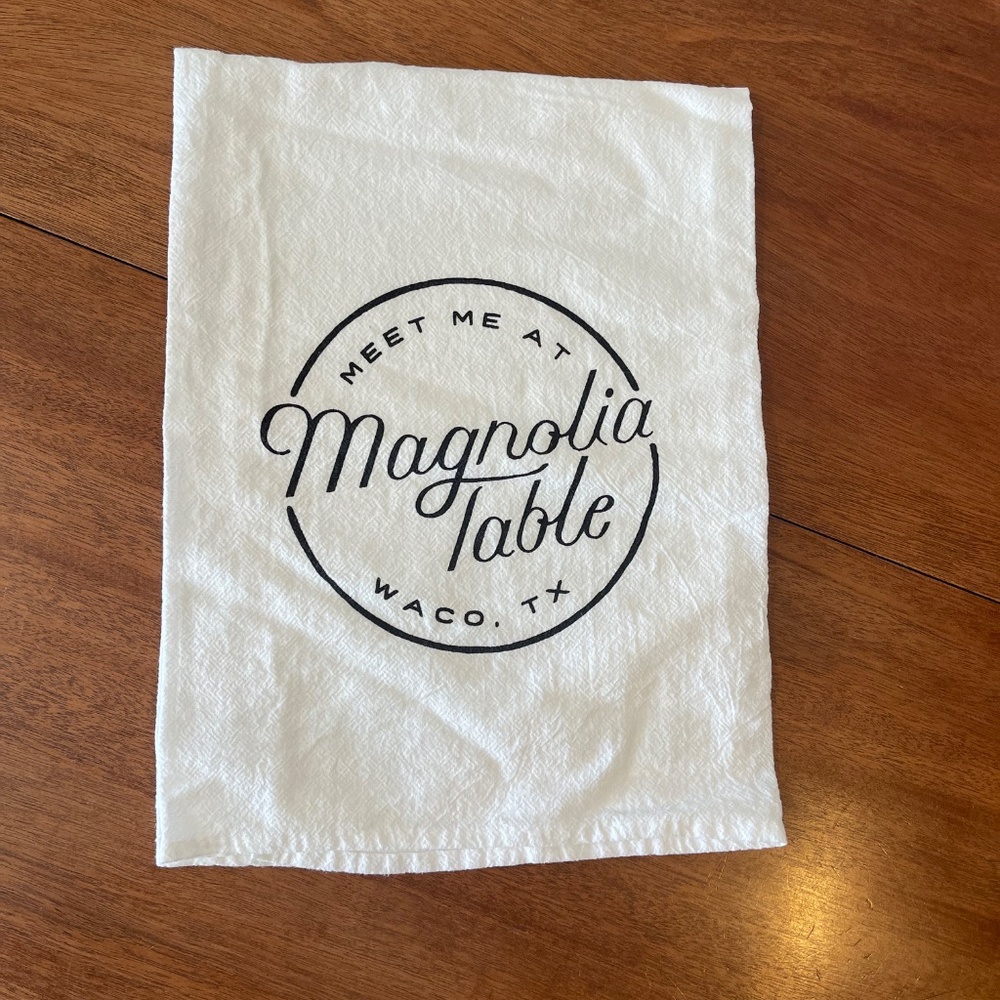 New Magnolia Tea Towels & Bags JoAnna Gaines Waco TX - Picture 8 of 16